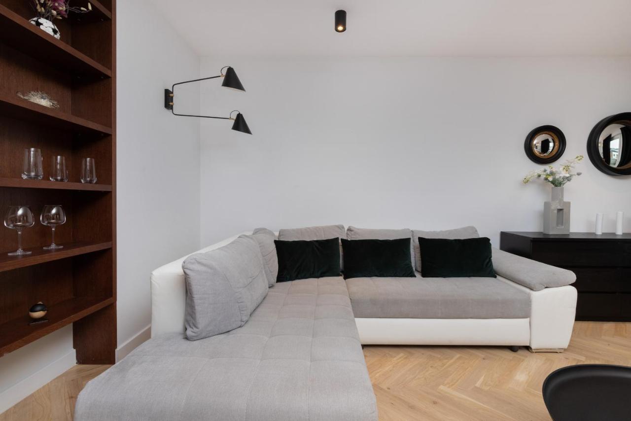 Superior Apartment With Balcony & Parking Gdansk By Noclegi Renters Prestige Exterior photo